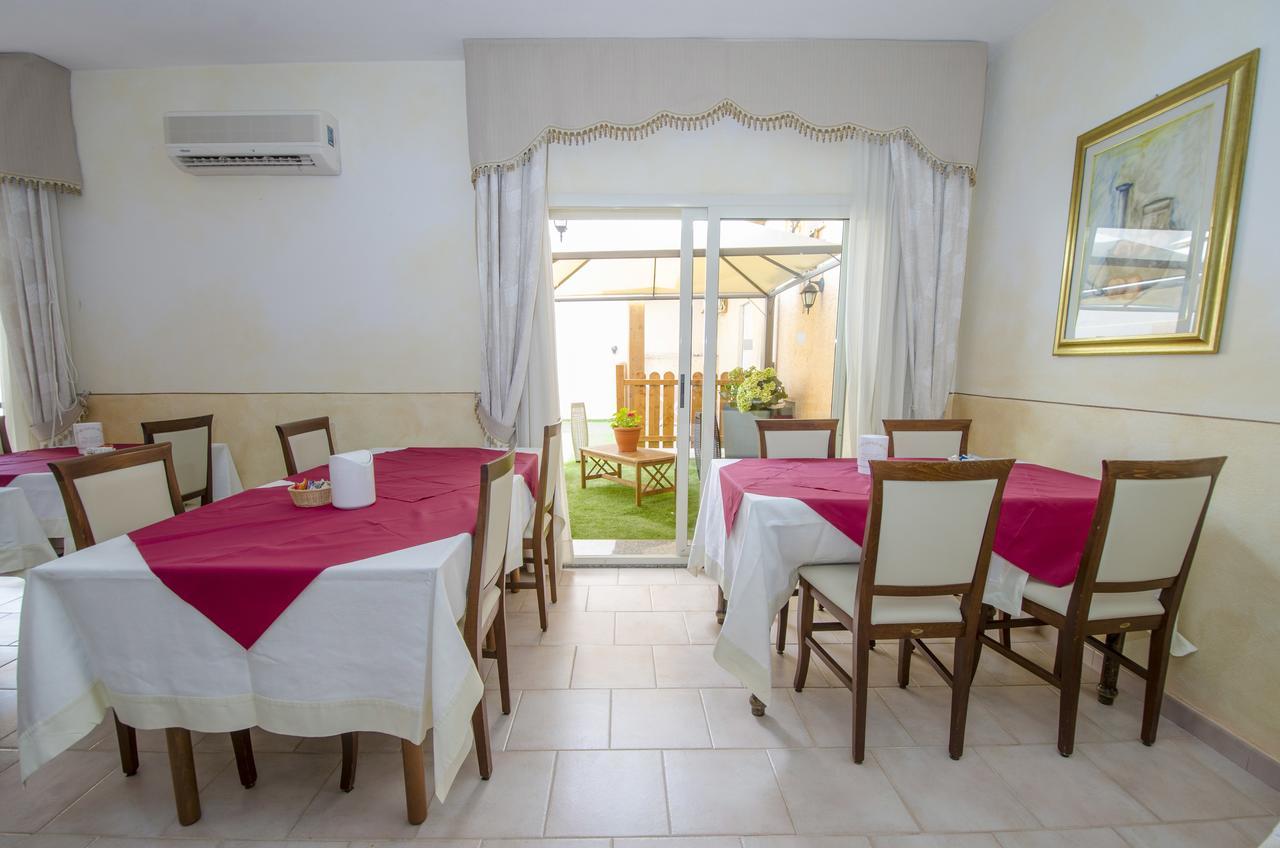 A.I.R. Hotel Gabbiano Isola Rossa Luaran gambar